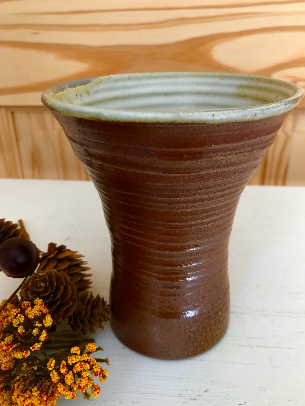 Vtg 70’s Earthy Brown Ribbed Vase